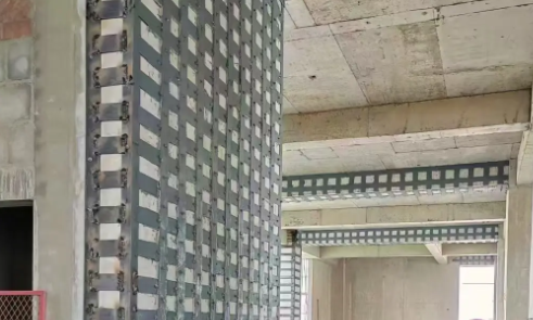 白银加固公司如何加固屋面裂缝问题？