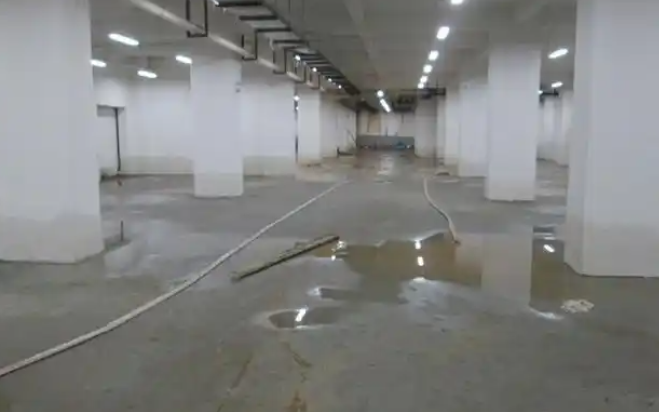 白银地铁/地下室堵漏，高压注浆施工有明显效果！